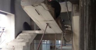 Демонтаж лестницы Костомукша, цена от 2992 руб.