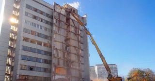 Демонтаж многоэтажного дома Костомукша, цена от 3727 руб.