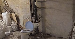 Демонтаж сантехкабины в панельном доме - цена от 1050 рублей | Сварной-Ктм